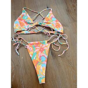 Skatie Floral Bikini Set Tie Side Bottom Retro 70s Vibe size (S/M)